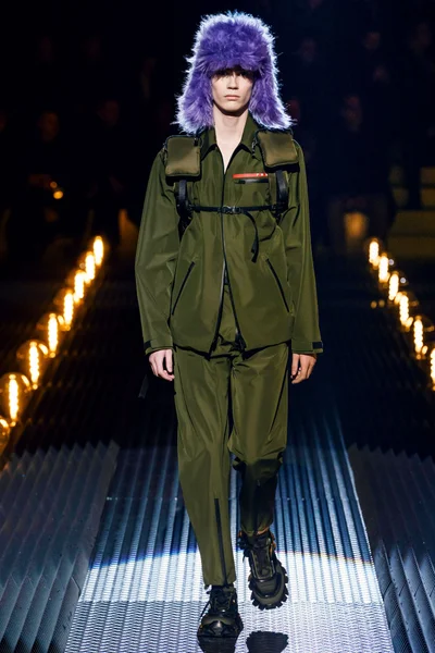 Look 23